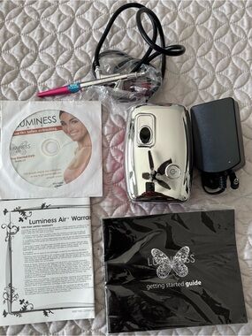Luminess Airbrush Kit – Chrome Compressor with Pink-Tipped Airbrush